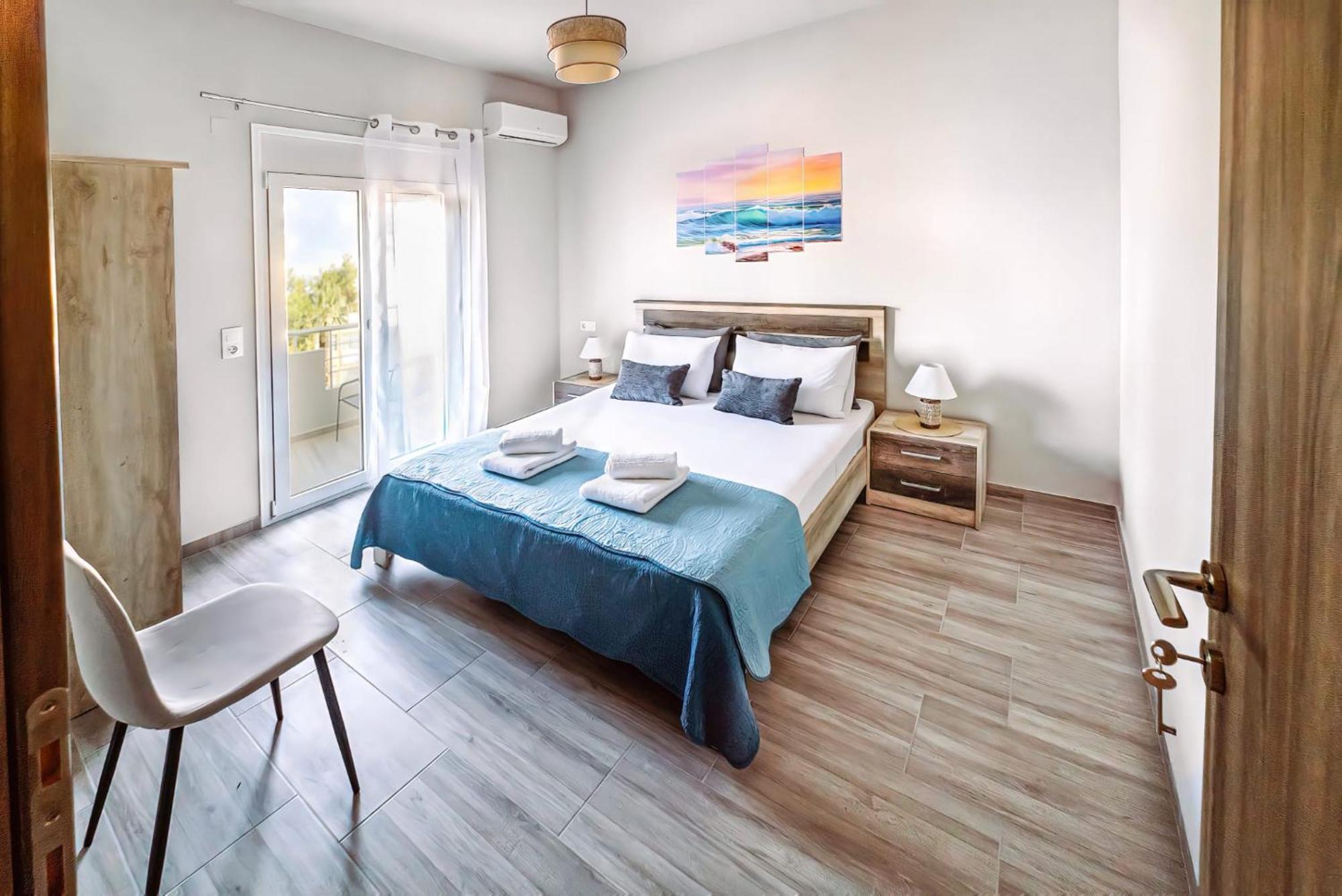 Holiday House Heraklion Deluxe ภายนอก รูปภาพ